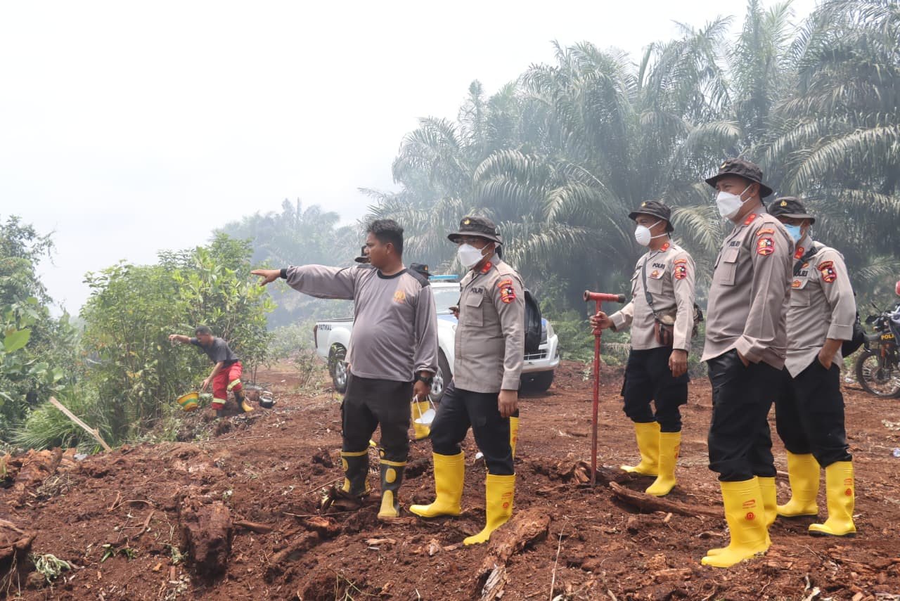 Siswa Sespimmen Polri Tinjau Lahan Bekas Karhutla di Sungai Sembilan Dumai